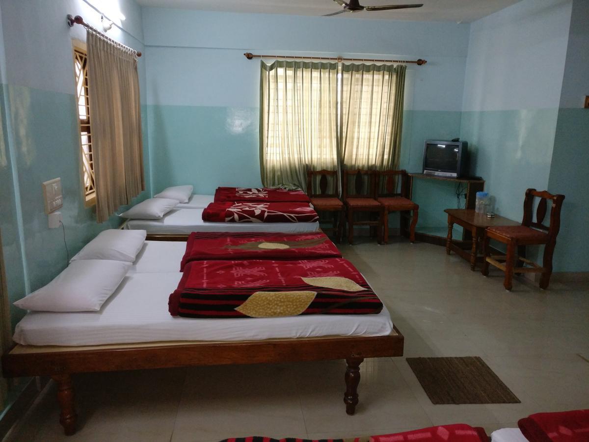 Hotel Raj Mahal Chikmagalūr Exterior foto